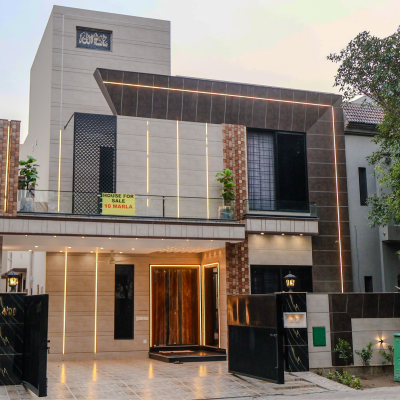 10 Marla House Double D Block Bahria Town Lahore – Ideal Investment & Living Choice